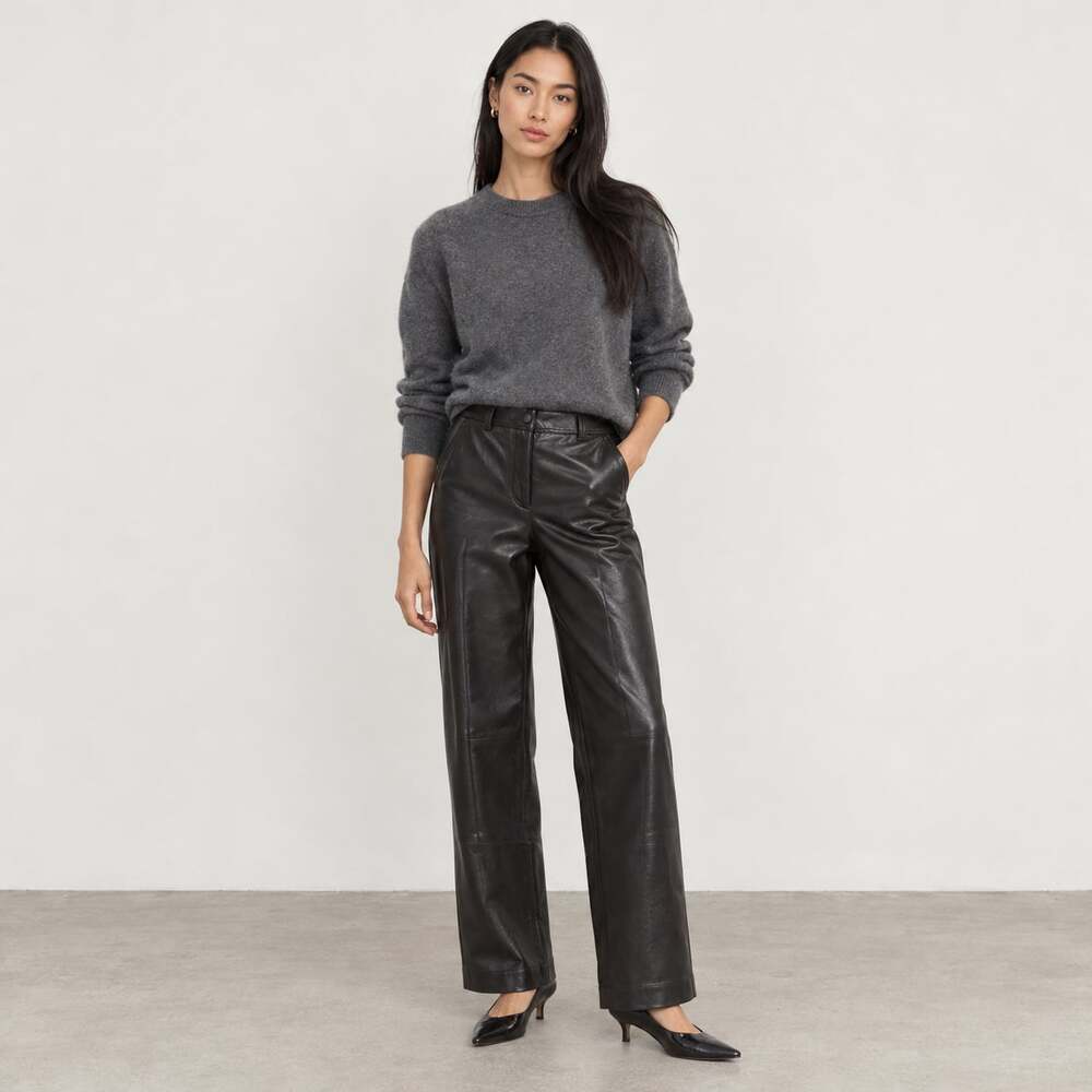 Aritzia Babaton Black Vegan Leather Pleated Wide Leg Pants Minimalist (Size 00)
